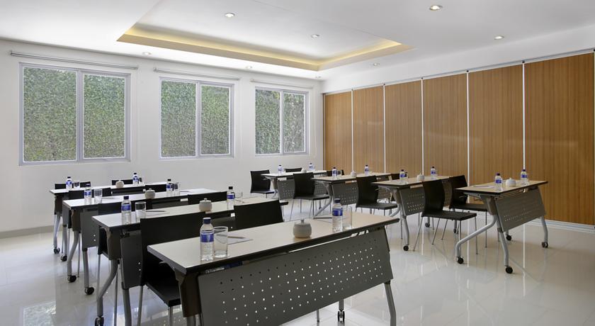 Amaris Hotel Cirebon Ngoại thất bức ảnh