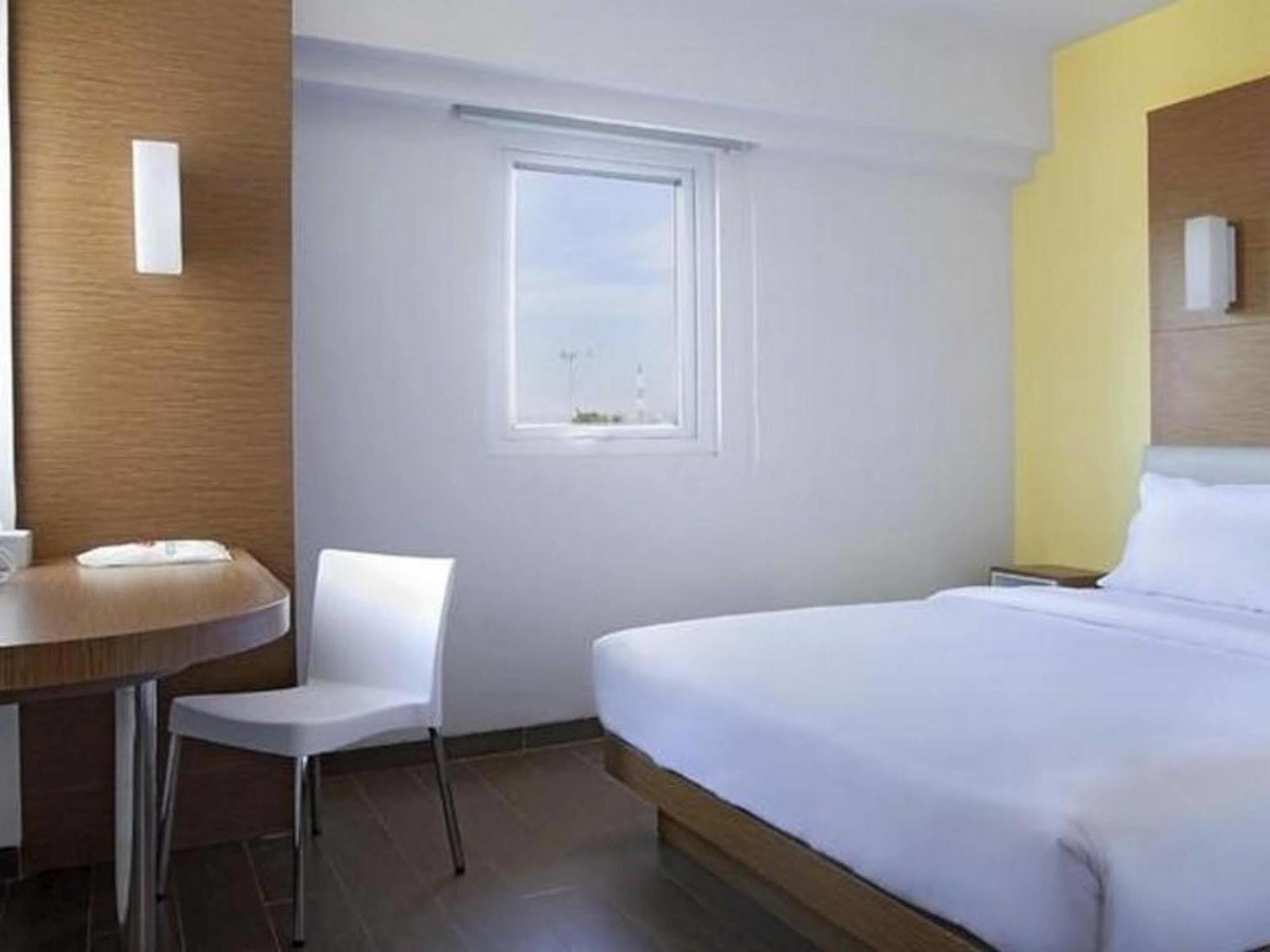 Amaris Hotel Cirebon Ngoại thất bức ảnh